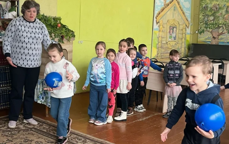 Дошколята отметили Международный день детской книги в библиотеке 7