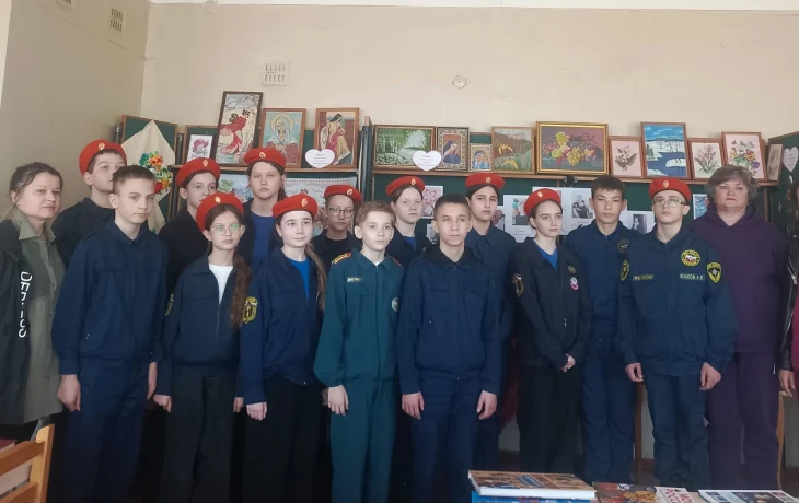 Кадеты-спасатели познакомились с народным творчеством Урицкого края